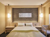 Rinn Shirakawa south Hotels near Higashiyama Station