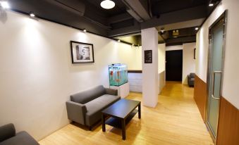 Bridal Tea House Hotel (Yau Ma Tei Wing Shing Lane)