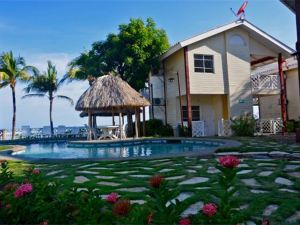 Hotel Vistamar Beachfront Resort & Conference Center