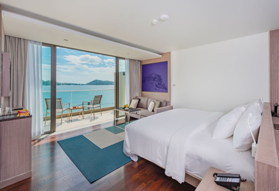 1. 오션프런트 비치..