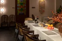 Dianying Xiaozhen Chinese Inn