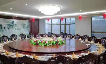 Huaxing International Hotel (Bus Station West Asia Lihpao Plaza)