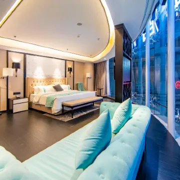Xana Hotelle Hotel (Tianjin Station Binjiang Road Commercial Street) Hotels near Riverside 66