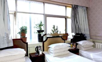 Qingtongxia Yinghao Business Hotel