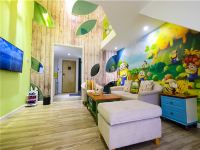 广州乐悠童趣亲子主题公寓 - 小黄人复式一房一厅套房