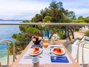 圖伊藍色馬卡爾斯卡酒店