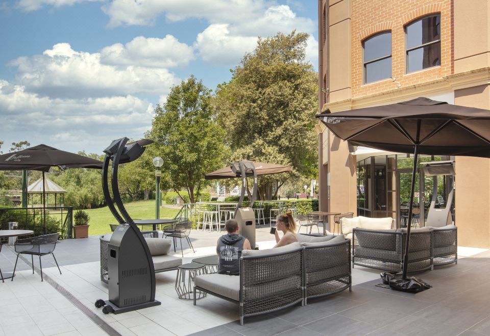 Amora Hotel RiverwalkOver view