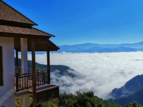 รีสอร์ทเดอะเนสท์ทีเอสเตท