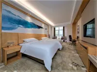 維也納酒店（利川中心客運站店） 鄰近利川市恩健體育投資開發有限公司游泳館的酒店