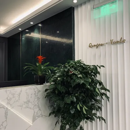 Floral Hotel· Confucius Temple Yunbo Boutique Hotel Отели рядом с достопримечательностью «Ворота Чжунхуамынь»
