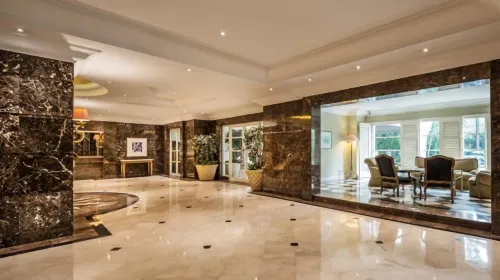 باتافيا هوتل آند سيرفيسد أبارتمنتس