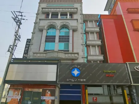 Diamond Motel