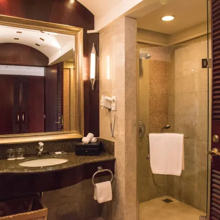 Dongguan MCB Lake Hotel