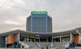 Vatica Hotel (Hefei Economic Development Zone Daxuecheng Metro Station)