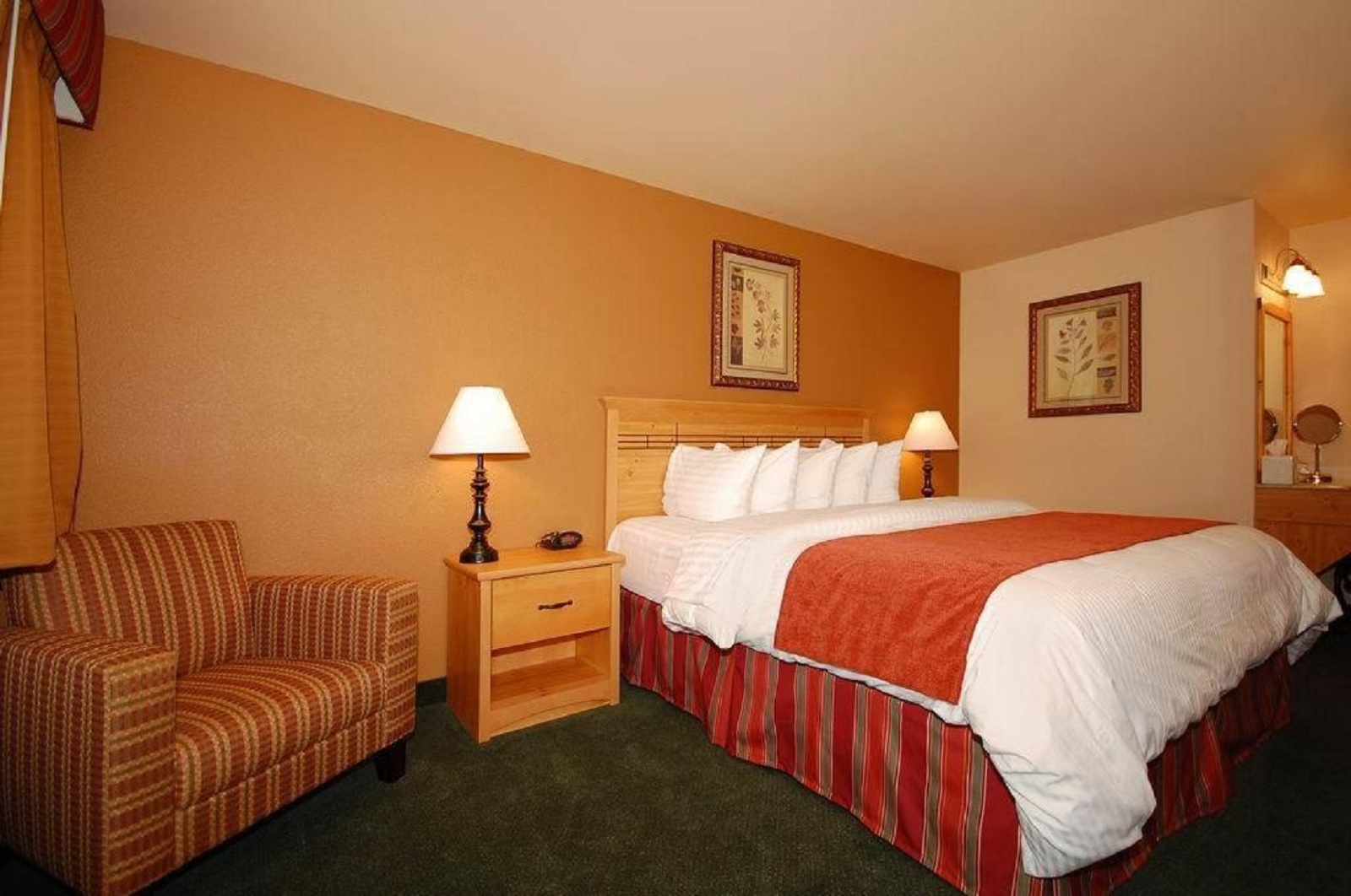 Best Western Plus Hartford Lodge