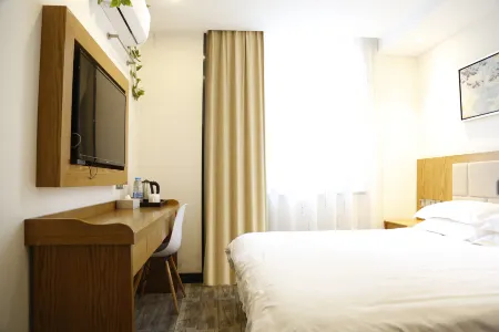 Eisen Light Luxury Hotel (Nanjing East Road Branch, Bund)