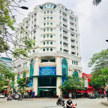 海防塔-公寓和酒店 鄰近Chợ Con的酒店