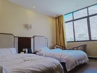 Chaya Chentong Business Hotel Hotels in Zhag'yab