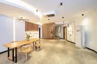 Changee Hotel (Haikou Qilou Old Street Nanya Plaza)
