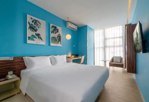 선전 둥먼 컬러 호텔