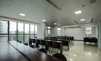 Xinhai Hotel (Guiyang Huaihai Branch)