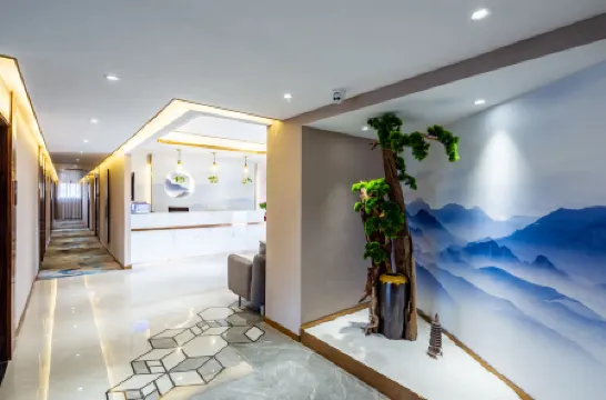 Mulin Light Luxury Hotel changsha Отели рядом с достопримечательностью «Hunan Communications Cadres School»