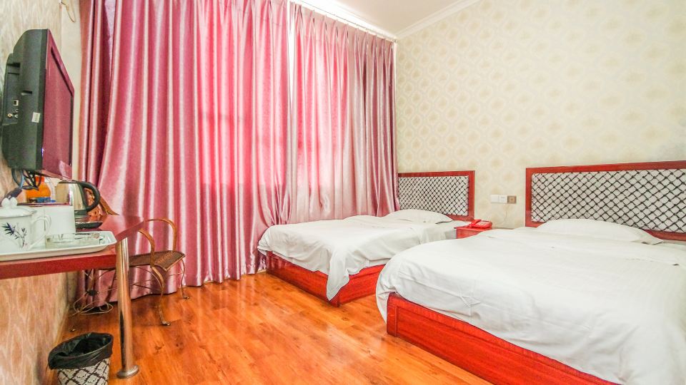 Leshan yuncheng hotel