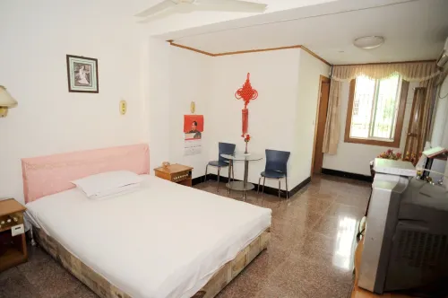 Station hotel