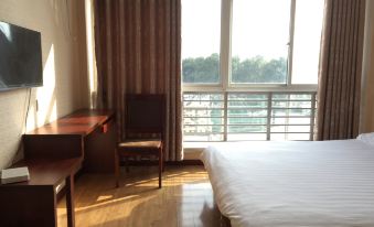 Xinhe Business Hotel