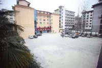 National Hotel Hotels in Daozhen