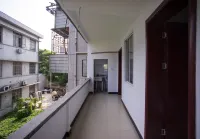 Changxing Xuanhang Hotel