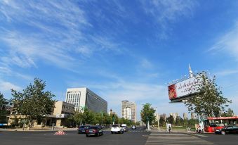 Yingkou Longyue Business Hotel