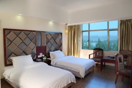 Lion Island Holiday Hotel (Shuangyuewan)