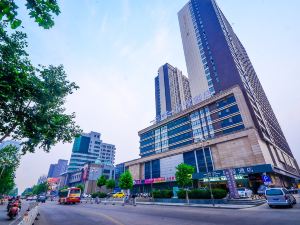 Starway Hotel (Lianyungang Suning Square)