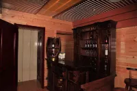 Weichang Mulan Culture Park Train Hotel - Bar