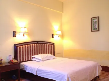 Mengshan City Star Hotel