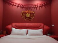 延津九龙商务宾馆 - 红色浪漫大床房