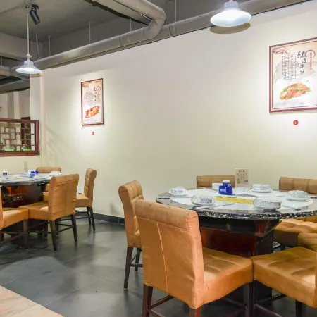 Ruichang John Hotel