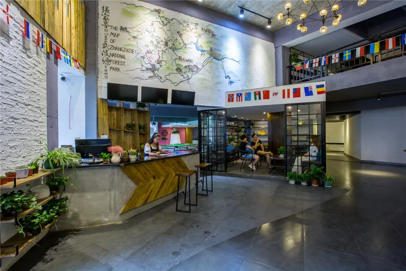 Zhangjiajie Kamu Travel Concept Store (Wulingyuan Scenic Area)