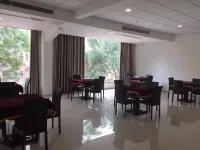 Red Apple Hotel Hotels in Luoyuan