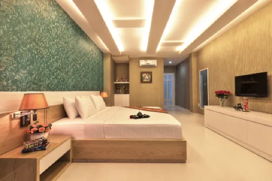 Vân Anh Luxury Отели рядом с достопримечательностью «Хо Чи Минх Сквер»