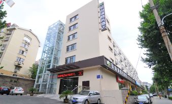 Kinshan Business Hotel (Qingdao Siliu South Road)