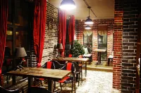 Lingting · Cloud and Mist Mountain-view Inn (Zhangjiajie Wulingyuan National Forest Park Sign Gate)