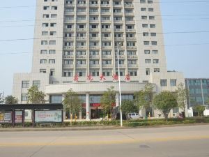 Xinlong Hotel