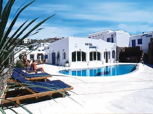 Zannis Hotel