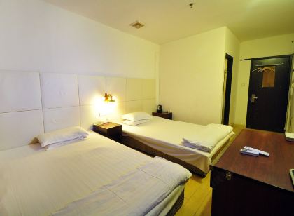 Yuxi Motel