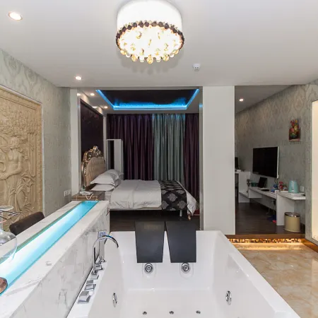 Suzhou Yuqingcheng Theme Hotel (Yuxiao Avenue Baida Agricultural Products Market Branch)