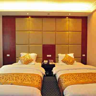 Li Ping Hotel Rooms