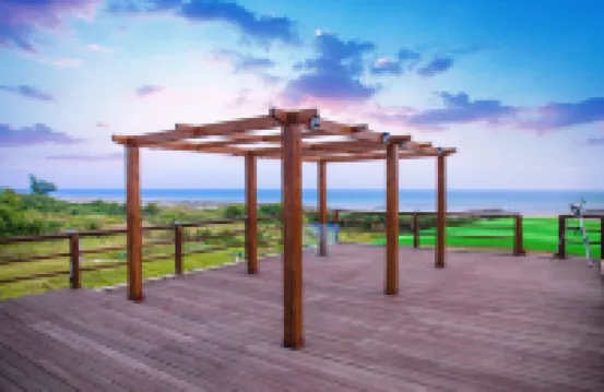 Nahai Seaview Inn