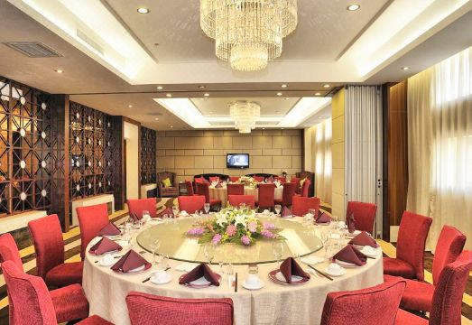 Chun Xue Four Seasons Hotel Hotel Overview